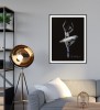 Holograficzny plakat w ramie z passe-partout - Baletnica (hologram)